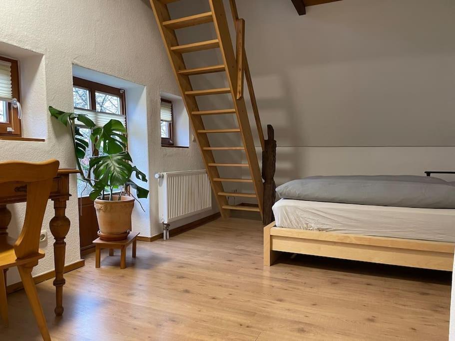 Restaurierter Speicher Auf Resthof *